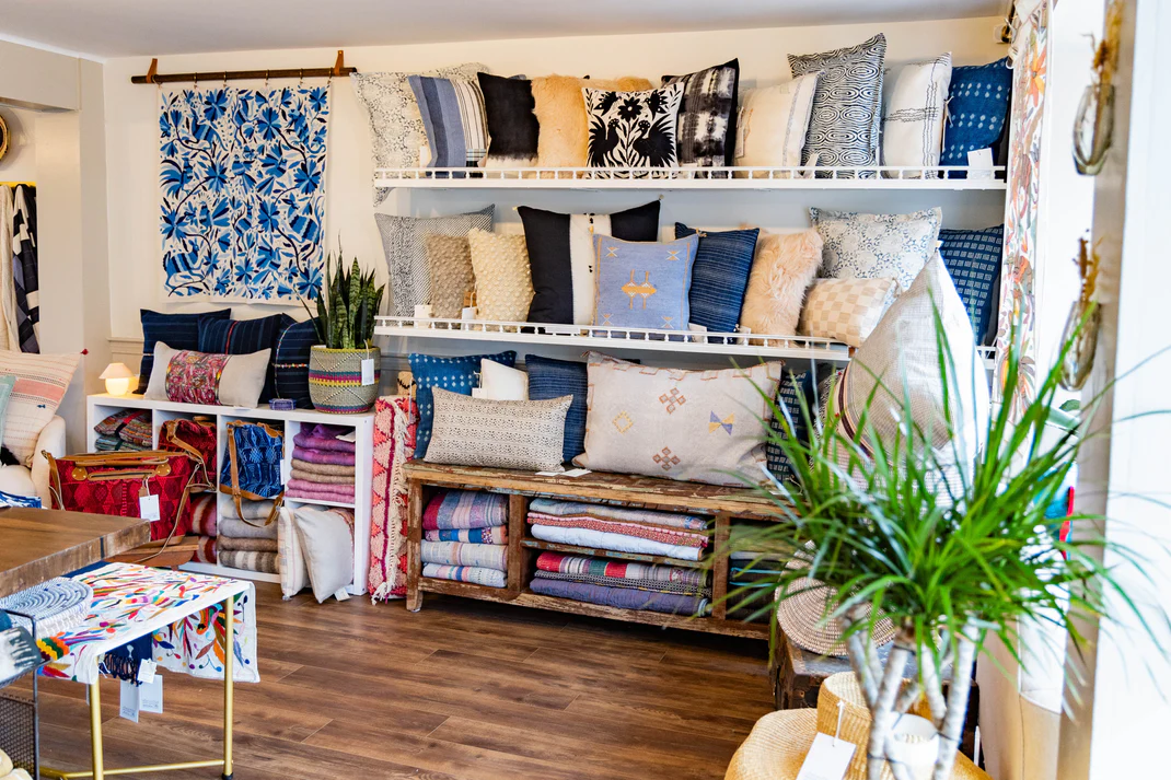 Display of wares at Peregrin